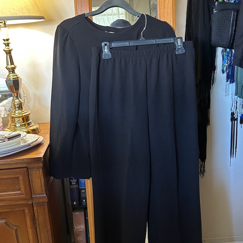 Black Textured Long Sleeve Crewneck top with matching soft pull on pants